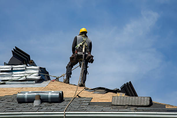 Professional Metal Roofing technician working in Bloomingburg, NY